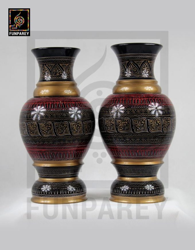 Wooden Vase 7" with Lacquer Art