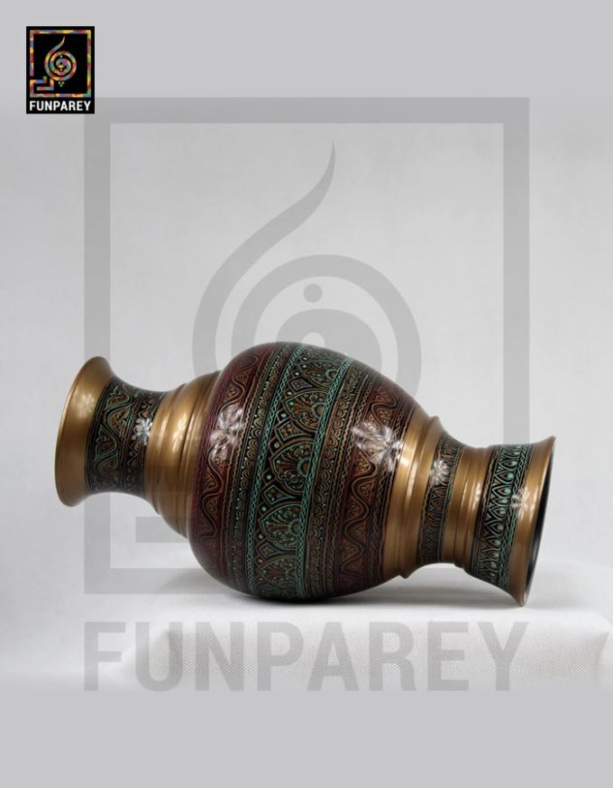 Wooden Vase 8" with Lacquer Art Single