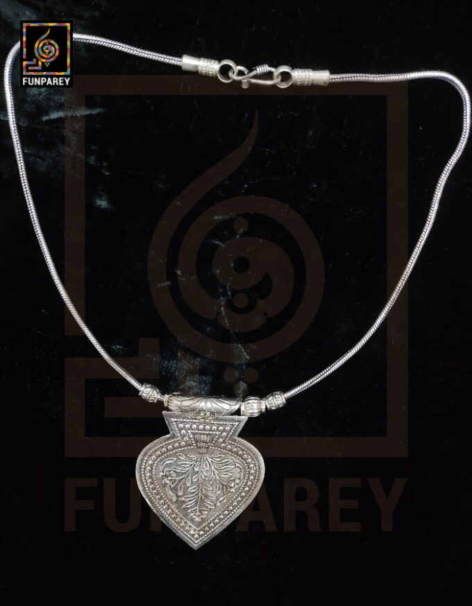Oxidized Metal Jewelry Pendant "Ace of Spades" - Image 2