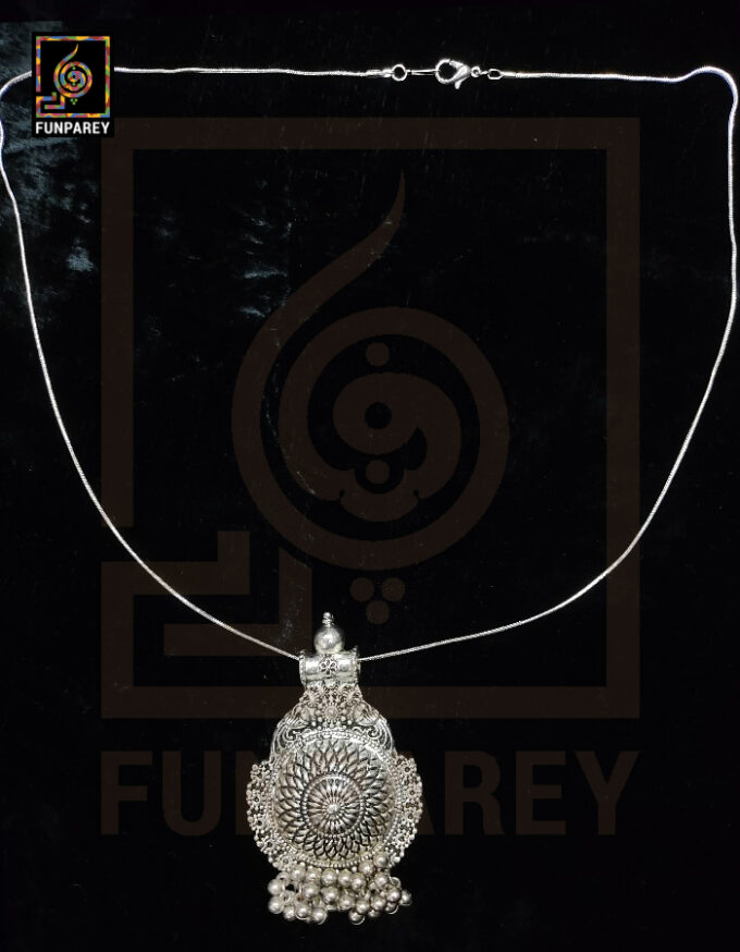 Oxidized Metal Jewelry Pendant "Parma" - Image 5