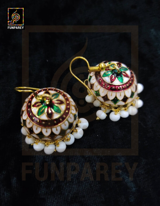 Ethnic Tribal Metallic Earrings "Czarina White"