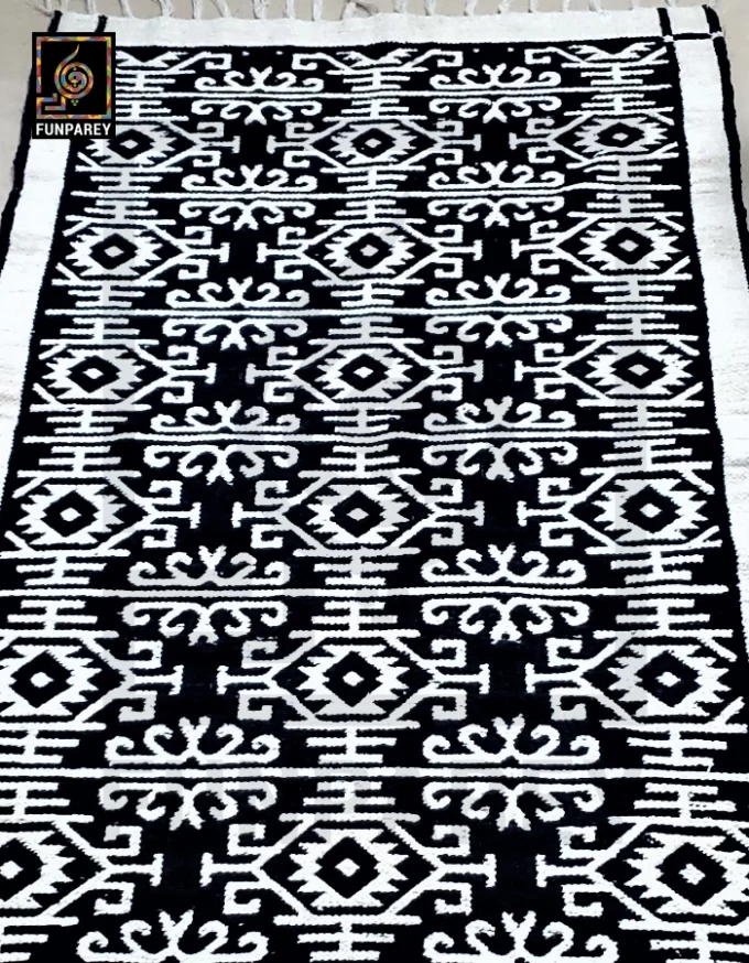Double Sided Rug / Darri Carpet 3x5