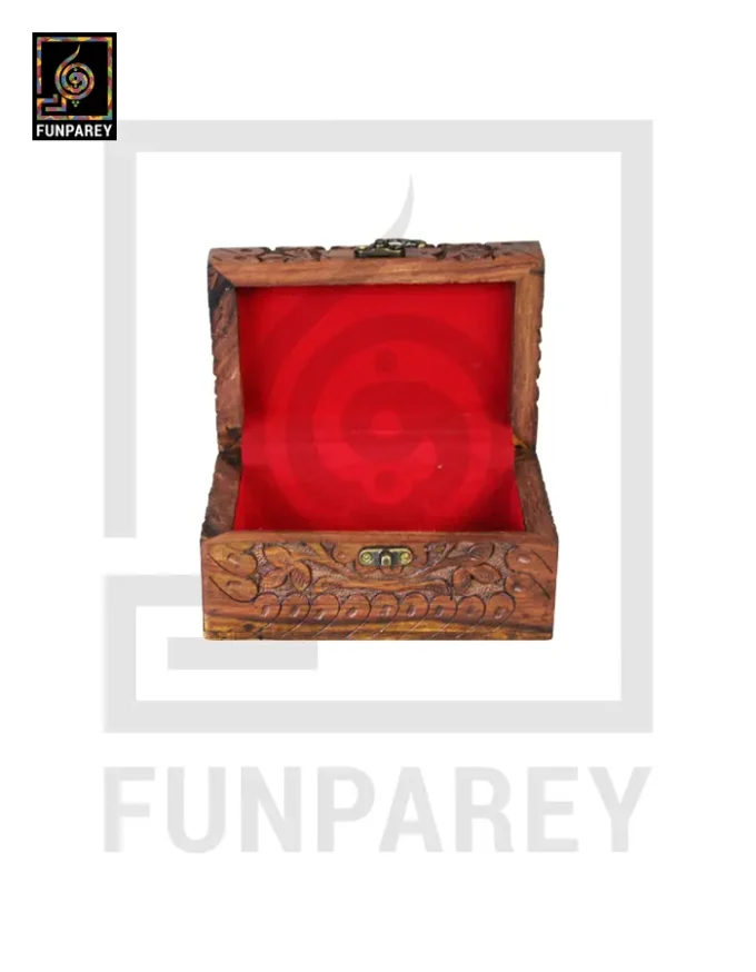 Hand Carved Jewelry Box -  4/6 Splendid - Image 7